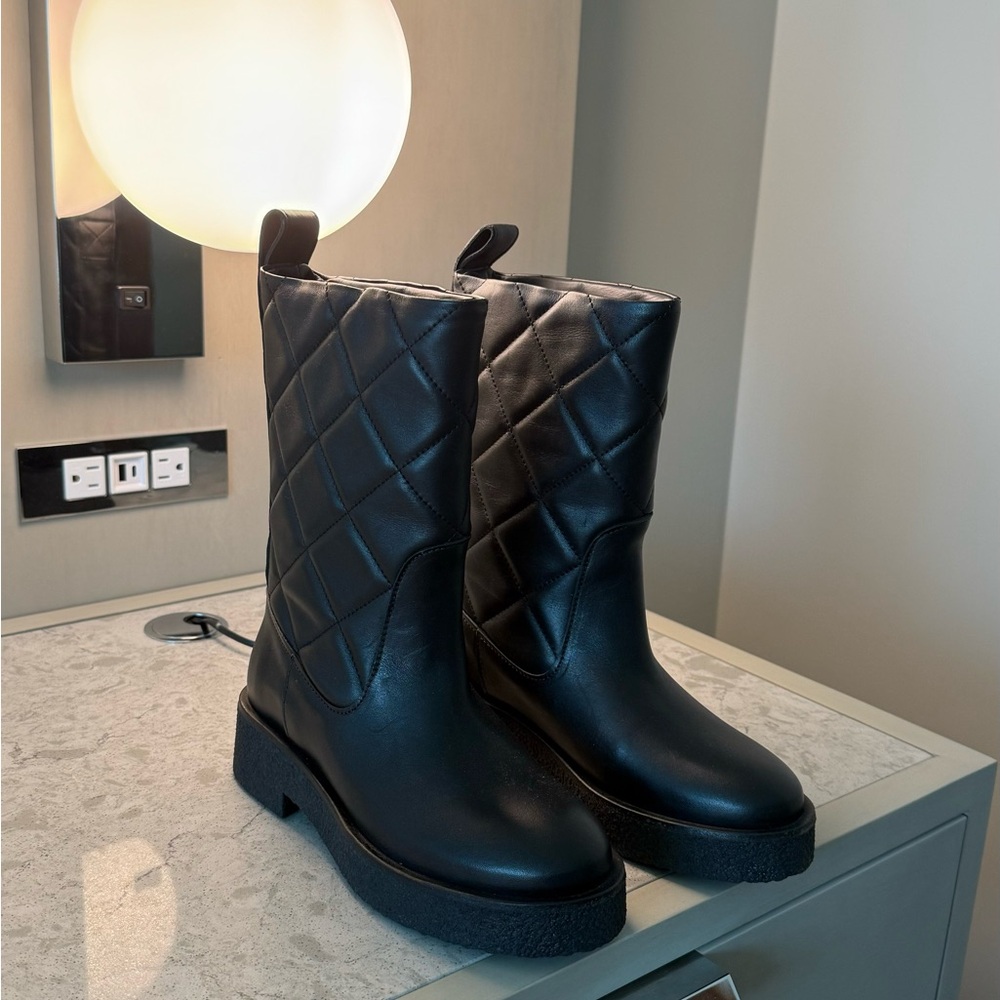 Stuart weitzman boost+& other stories boots bundle